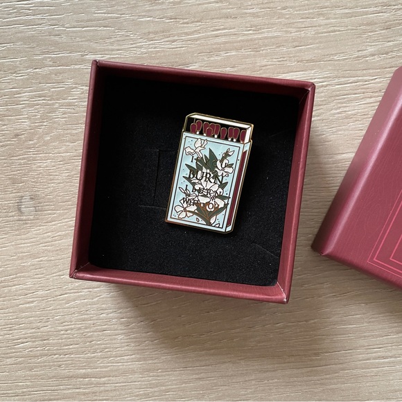 Bookish Box August 2024 Cabinets of Curiosities - Picture 3 of 3